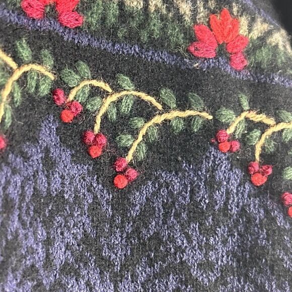 Vintage Cardigan Sweater Large Black Lambswool Silk Floral Embroidered 3D Talbot - Picture 8 of 16